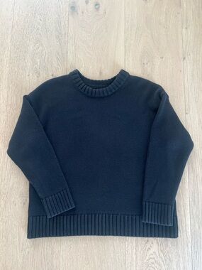 Gap Women’s 100% Cotton Oversized
Sweater Black size Small
